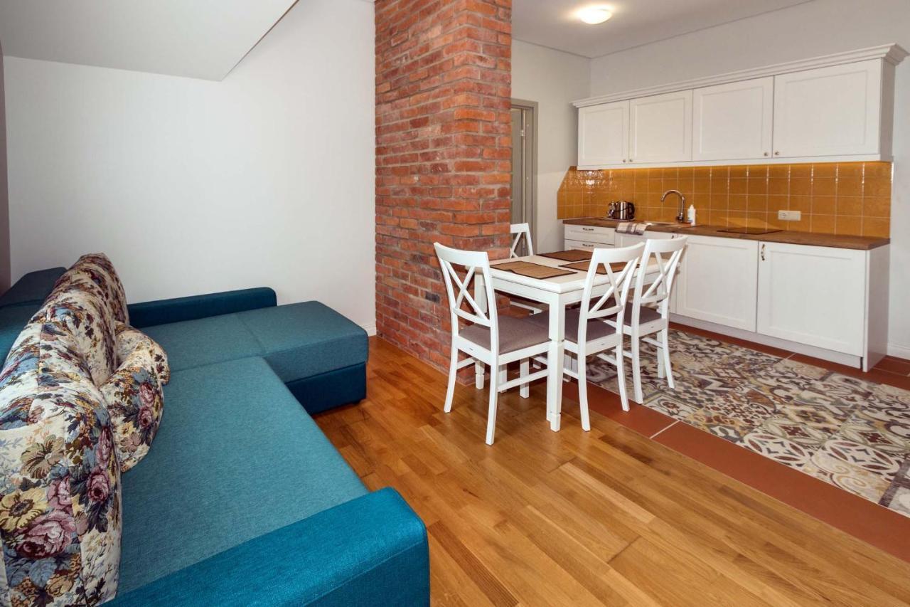 Melnmuize Appartement Karklė Buitenkant foto