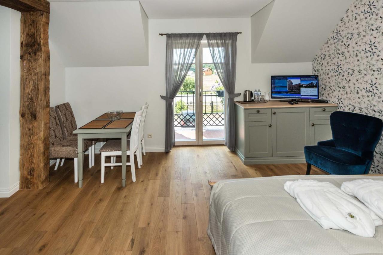 Melnmuize Appartement Karklė Buitenkant foto
